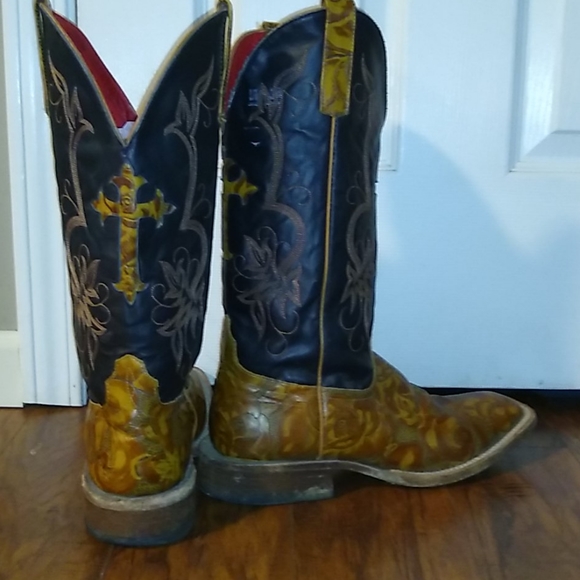 Square Toe Boots - Picture 4 of 12